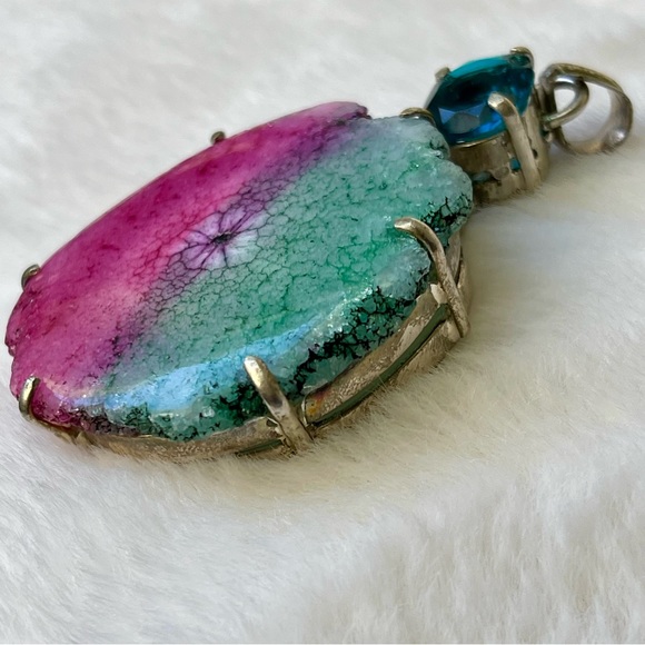 Rainbow Solar Quartz Crystal Silver Tone Large Pendant Blue Glass Stone - Picture 5 of 7